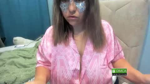 Snapshot of mary_touch chatting on November 2, 1:13 pm mary_touch online show from November 2, 1:13 pm