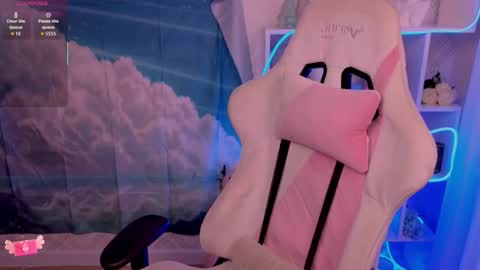 Snapshot of mary_u chatting on November 9, 3:05 am Ur Mary online show from November 9, 3:05 am