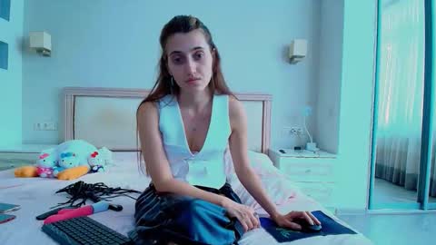 Snapshot of marya442004 chatting on November 6, 11:11 am marya442004 online show from November 6, 11:11 am