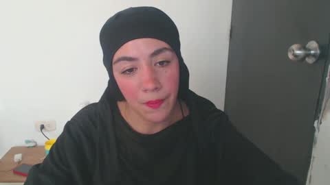 maryam_arabicmilk online show from December 1, 8:09 pm