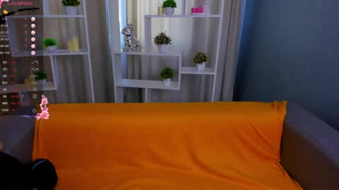 Mary online show from March 23, 8:18 am