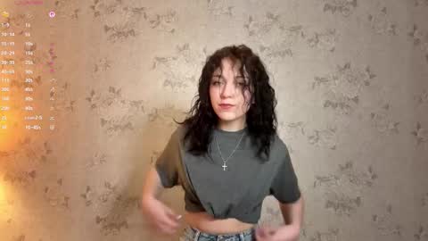 Stephie online show from March 4, 8:15 pm