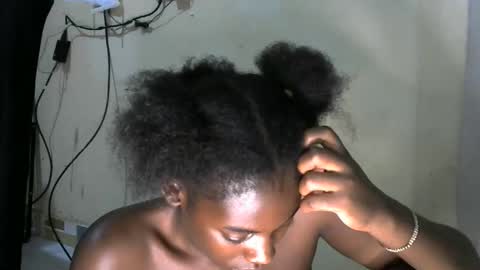 Snapshot of marygaire72 chatting on November 4, 8:30 pm Mary online show from November 4, 8:30 pm