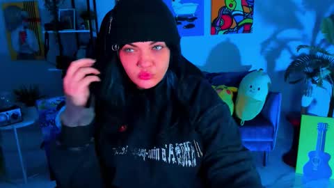 Mary online show from November 8, 2:23 am