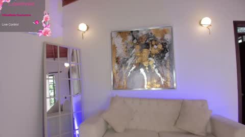 Snapshot of marylewis_ chatting on March 1, 6:11 pm Mary online show from March 1, 6:11 pm