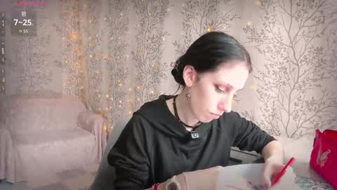 Snapshot of marylou_ chatting on May 21, 7:37 am Mary Lou online show from May 21, 7:37 am