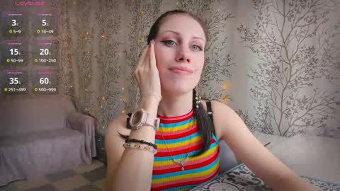 Snapshot of marylou_ chatting on June 2, 6:37 am Mary Lou online show from June 2, 6:37 am