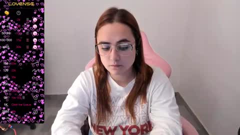 Snapshot of maryluna95 chatting on March 7, 5:08 am Dulce Maria online show from March 7, 5:08 am