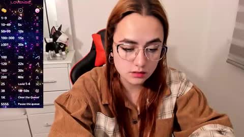 Snapshot of maryluna95 chatting on September 12, 11:04 pm Dulce Maria online show from September 12, 11:04 pm