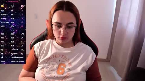 Snapshot of maryluna95 chatting on October 16, 9:16 pm Dulce Maria online show from October 16, 9:16 pm