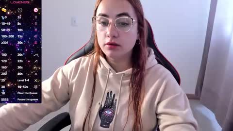 Snapshot of maryluna95 chatting on October 27, 2:10 pm Dulce Maria online show from October 27, 2:10 pm