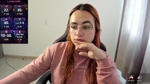 Snapshot of maryluna95 chatting on November 11, 5:13 pm Dulce Maria online show from November 11, 5:13 pm