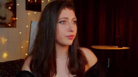 Snapshot of marymillerr chatting on September 22, 12:40 pm Mary Miller online show from September 22, 12:40 pm