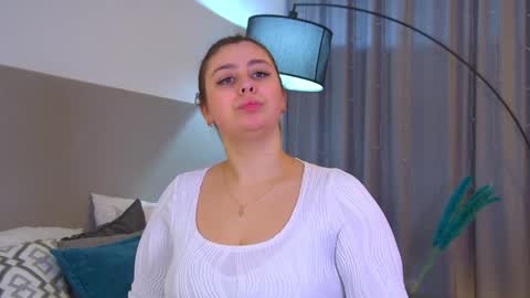 MaryMurrays online show from November 17, 6:35 pm