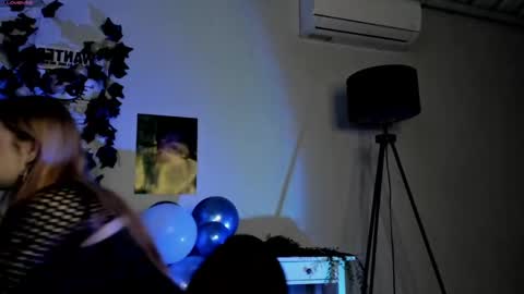 Snapshot of marynixoxo chatting on February 24, 8:17 am Mary x online show from February 24, 8:17 am