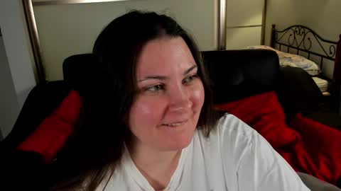 Mary online show from March 3, 6:04 am