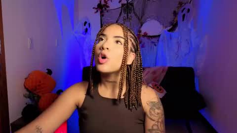 Snapshot of maryybellax chatting on October 29, 11:39 pm maryybellax online show from October 29, 11:39 pm