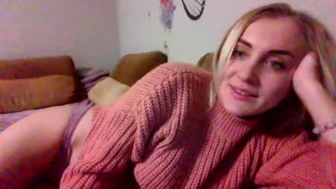 maryyemm online show from January 3, 6:46 pm