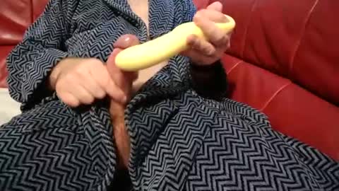 mas 333 online show from December 10, 1:33 pm