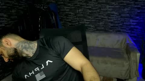 masculineguy69 online show from April 3, 9:13 pm