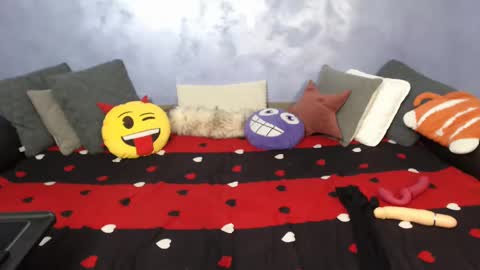 Snapshot of mashalush chatting on January 7, 11:48 am Nicolle online show from January 7, 11:48 am