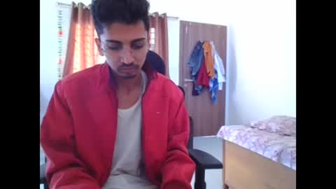 Snapshot of maskboyz2003 chatting on December 5, 3:15 am maskboyz2003 online show from December 5, 3:15 am