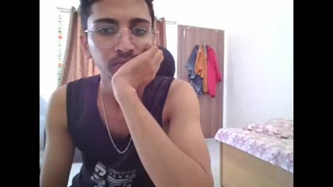 Snapshot of maskboyz2003 chatting on December 5, 7:49 am maskboyz2003 online show from December 5, 7:49 am