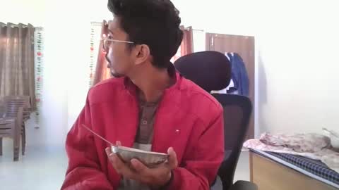 Snapshot of maskboyz2003 chatting on December 11, 2:52 am maskboyz2003 online show from December 11, 2:52 am