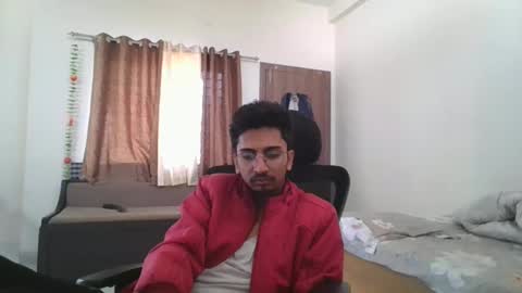 Snapshot of maskboyz2003 chatting on January 6, 6:03 am maskboyz2003 online show from January 6, 6:03 am