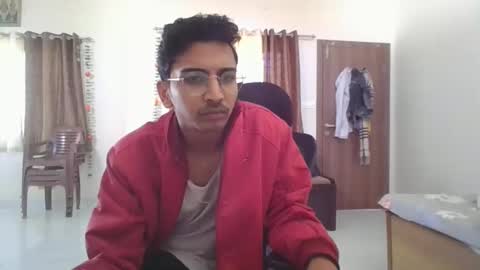 Snapshot of maskboyz2003 chatting on January 8, 6:20 am maskboyz2003 online show from January 8, 6:20 am