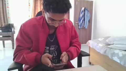 Snapshot of maskboyz2003 chatting on January 15, 4:47 am maskboyz2003 online show from January 15, 4:47 am