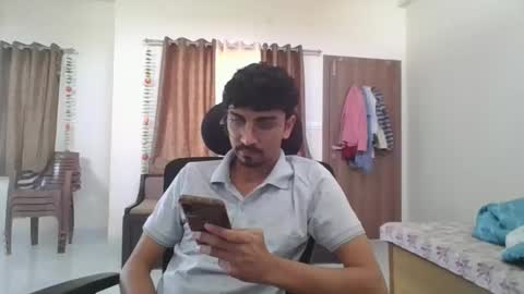 Snapshot of maskboyz2003 chatting on February 21, 8:18 am maskboyz2003 online show from February 21, 8:18 am