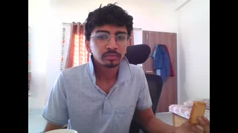 Snapshot of maskboyz2003 chatting on March 1, 3:10 am maskboyz2003 online show from March 1, 3:10 am