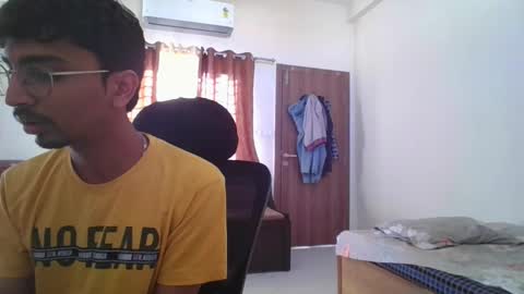 Snapshot of maskboyz2003 chatting on March 8, 3:06 am maskboyz2003 online show from March 8, 3:06 am