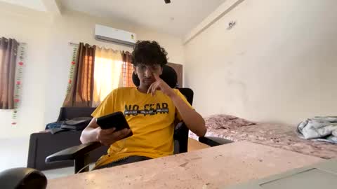 Snapshot of maskboyz2003 chatting on September 24, 2:04 am maskboyz2003 online show from September 24, 2:04 am