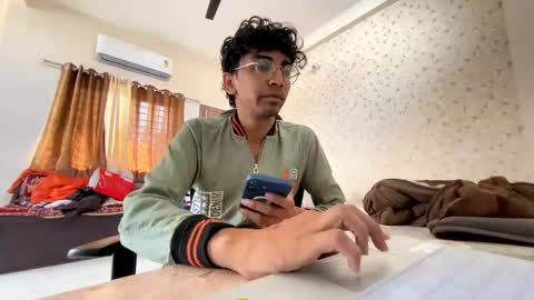 Snapshot of maskboyz2003 chatting on November 24, 4:12 am maskboyz2003 online show from November 24, 4:12 am