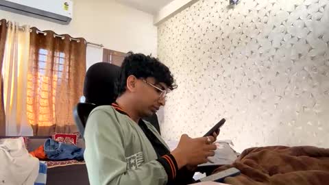 Snapshot of maskboyz2003 chatting on November 30, 3:54 am maskboyz2003 online show from November 30, 3:54 am