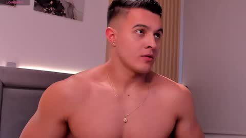 Mason Bennet online show from March 8, 8:01 pm