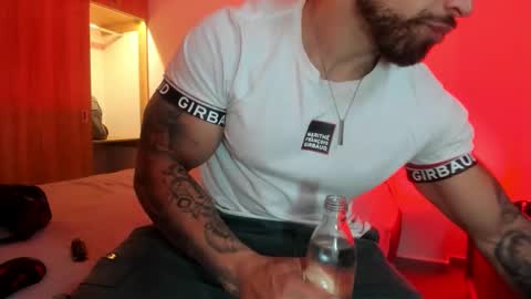 Mason Andre online show from December 5, 10:13 am