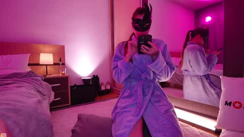 Snapshot of masqueradeporn chatting on February 26, 7:27 pm DickJane online show from February 26, 7:27 pm