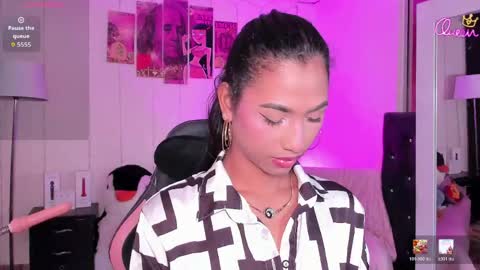 massielhot online show from April 18, 4:11 pm