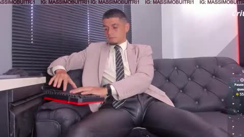 I am Massimo online show from February 11, 3:06 pm