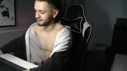 Snapshot of massimo_jiovano chatting on November 21, 3:00 pm massimo online show from November 21, 3:00 pm