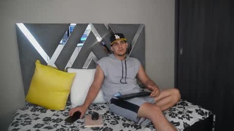 massimo_vidal online show from September 23, 12:08 pm