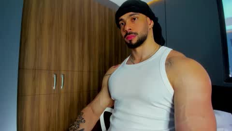 massimo online show from February 11, 1:27 pm