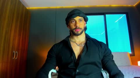 massimo online show from March 28, 8:30 pm