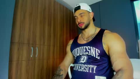 massimo online show from April 16, 1:34 pm