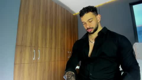 massimo online show from April 19, 8:11 pm