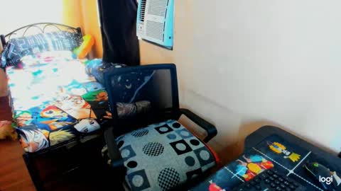 Snapshot of massivecockcum chatting on October 9, 11:47 pm kimmy online show from October 9, 11:47 pm