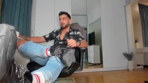 Snapshot of master9four chatting on October 3, 8:50 pm Matthew online show from October 3, 8:50 pm